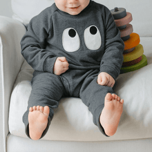 將圖片載入圖庫檢視器 MORI Top Spooky Eye Sweatshirt