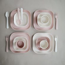 將圖片載入圖庫檢視器 mushie dinnerwares Square Dinnerware Plates, Set of 2 (Ivory)