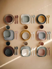 Load image into Gallery viewer, mushie dinnerwares Square Dinnerware Plates, Set of 2 (Sage)