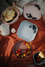 Load image into Gallery viewer, mushie dinnerwares Square Dinnerware Plates, Set of 2 (Sage)