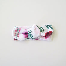 將圖片載入圖庫檢視器 Peony Bloom Topknot Headband