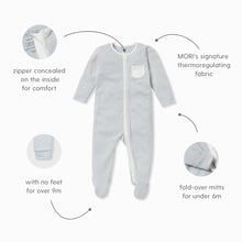 將圖片載入圖庫檢視器 Festive Stripe Zip-Up Sleepsuit